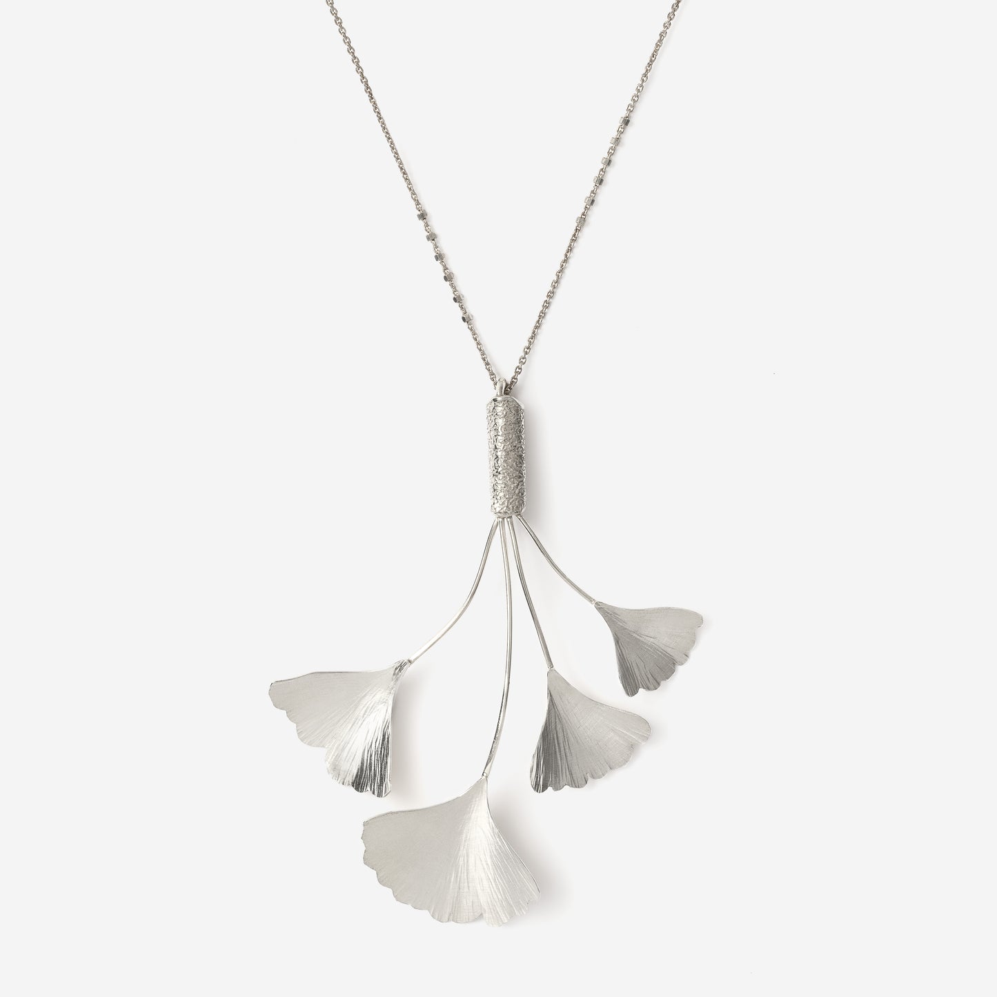 COLGANTE RAMO GINKO PLATA